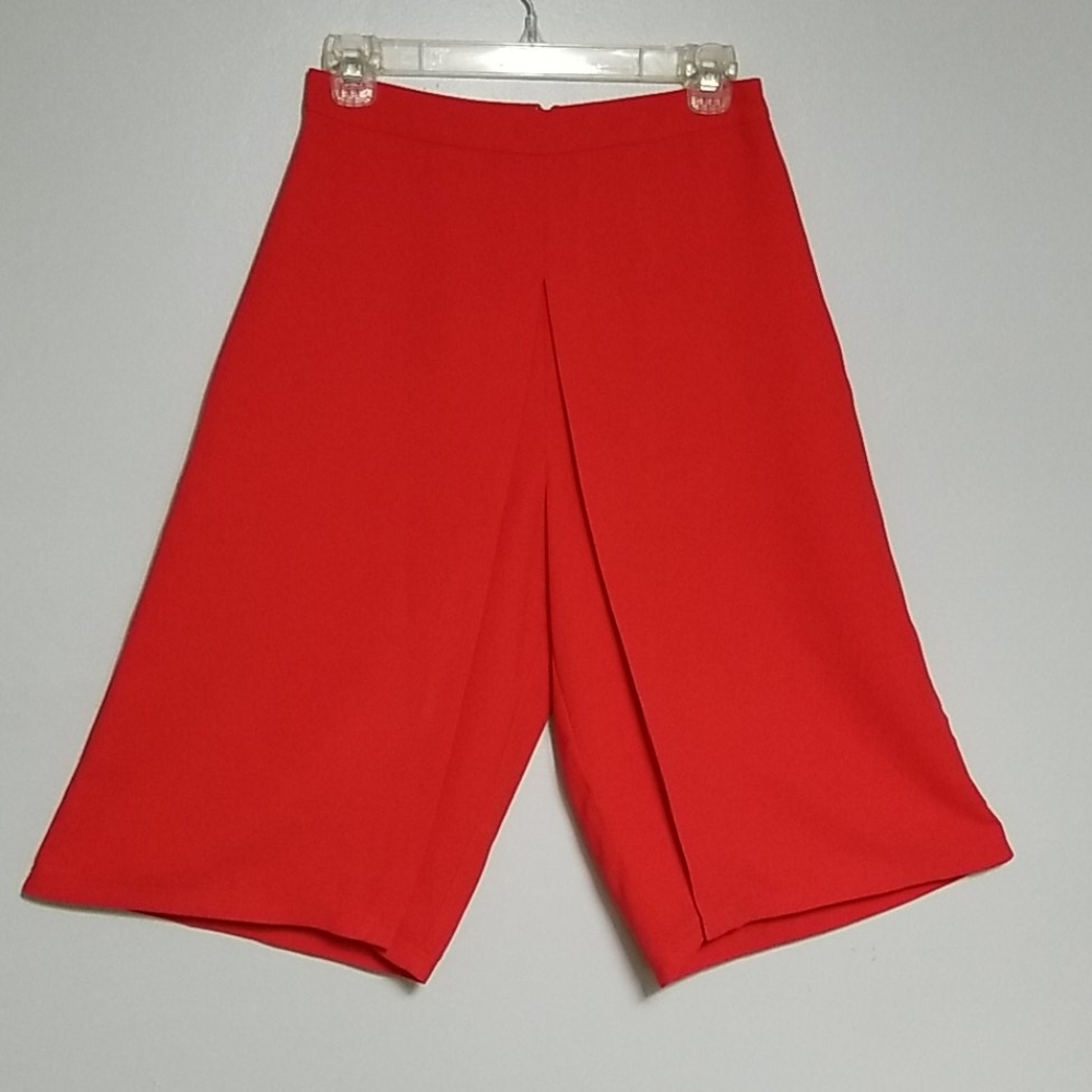 Red Gouchoes